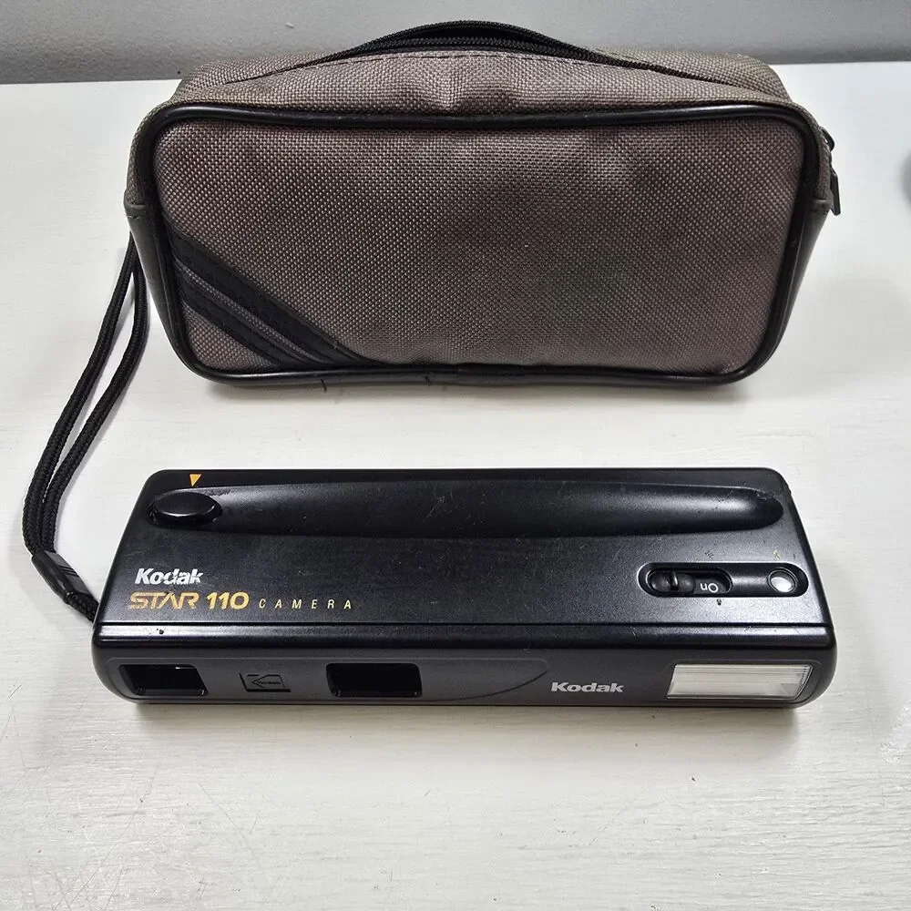 KODAK STAR 110 Film Pocket Size Camera Wirh Flash Untested FOR PARTS with Case